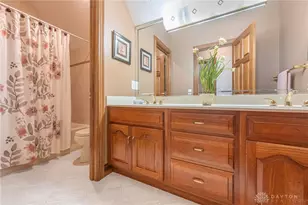 1724 W Rahn Rd, Washington Twp, OH 45459 - Photo 53