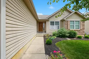 1845 Hunters Ridge Dr, Troy, OH 45373 - Photo 3