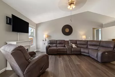 1845 Hunters Ridge Drive, Troy, OH 45373 - Photo 9