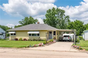 609 Park Ave, Franklin Twp, OH 45005 - Photo 3