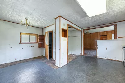 3957 Old Columbus Road, Springfield Twp, OH 45503 - Photo 11