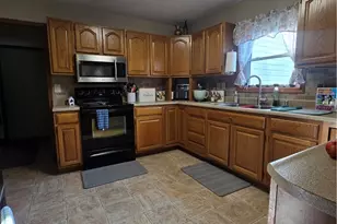 451 Bur Oak Dr, Greenville, OH 45331 - Photo 5