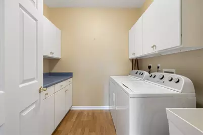 3600 English Court, Butler Twp, OH 45414 - Photo 35