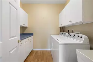 3600 English Ct, Butler Twp, OH 45414 - Photo 35