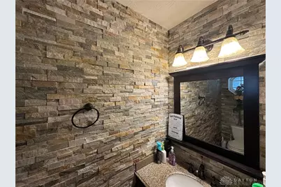 6744 Heritage Park Boulevard, Dayton, OH 45424 - Photo 9