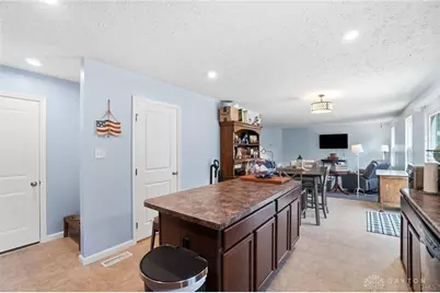 310 Golden Gate Avenue, Springfield Twp, OH 45505 - Photo 13