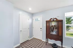 310 Golden Gate Ave, Springfield Twp, OH 45505 - Photo 5