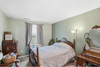 310 Golden Gate Avenue, Springfield Twp, OH 45505 - Photo 21