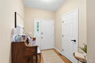 8608 Timber Park Dr, Washington Twp, OH 45458 - Photo 3