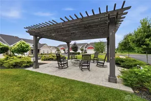 633 Bungalow Ct, Beavercreek, OH 45430 - Photo 65