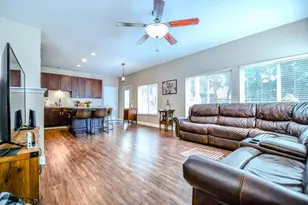 10278 Peacock Ln, Miami Township, OH 45342 - Photo 7