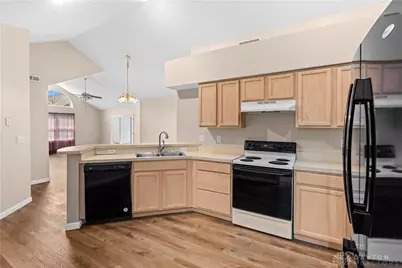 2421 Patrick Boulevard, Beavercreek, OH 45431 - Photo 15