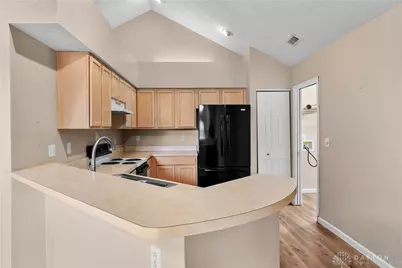 2421 Patrick Boulevard, Beavercreek, OH 45431 - Photo 13