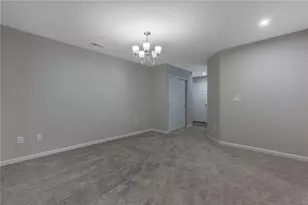 1643 Honey Tree Pl, Sugarcreek Twp, OH 45459 - Photo 5