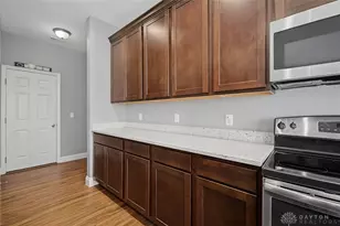961 Reeder Cir, Washington Twp, OH 45458 - Photo 9