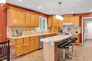 1995 Indianhead Rd, Washington Twp, OH 45459 - Photo 13