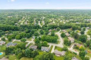 9184 N Creek Ln, Washington Twp, OH 45458 - Photo 39