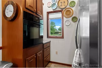 307 Leyland Park Drive, Wilmington, OH 45177 - Photo 7