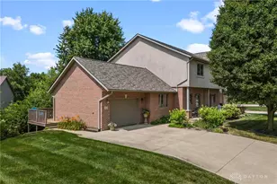 307 Leyland Park Dr, Wilmington, OH 45177 - Photo 1