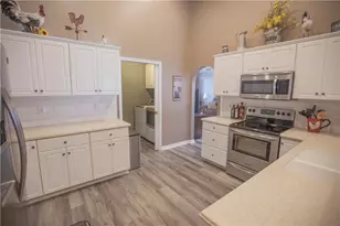 1454 Runnymeade Way, Beavercreek Twp, OH 45385 - Photo 9