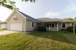 1285 Peggy Ln, Wilmington, OH 45177 - Photo 1