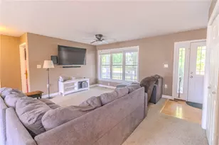1285 Peggy Ln, Wilmington, OH 45177 - Photo 5