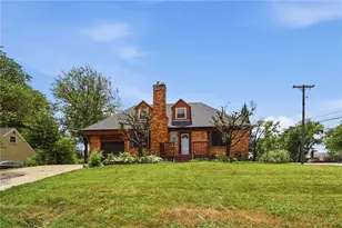 104 N Bromfield Rd, Kettering, OH 45429 - Photo 3