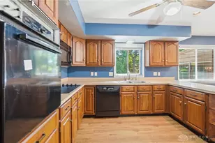 6320 Rosa Linda Dr, Washington Twp, OH 45459 - Photo 15
