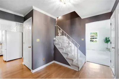 316 Beacon Court, Washington Twp, OH 45458 - Photo 9