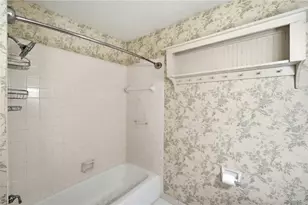316 Beacon Ct, Washington Twp, OH 45458 - Photo 43