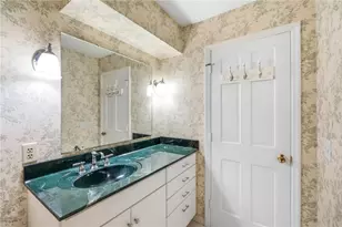 316 Beacon Ct, Washington Twp, OH 45458 - Photo 41