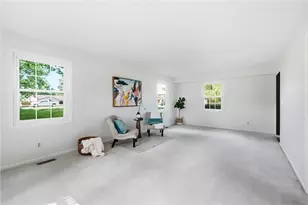 316 Beacon Ct, Washington Twp, OH 45458 - Photo 11