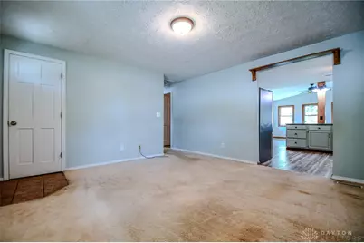 7240 Stonehurst Drive, Huber Heights, OH 45424 - Photo 19