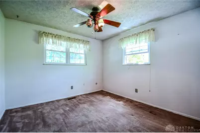 7240 Stonehurst Drive, Huber Heights, OH 45424 - Photo 23