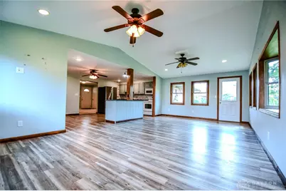 7240 Stonehurst Drive, Huber Heights, OH 45424 - Photo 15