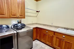 2215 Tadmor Ct, Vandalia, OH 45377 - Photo 23