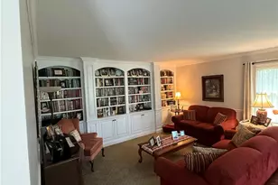 2221 Fiesta Dr, Troy, OH 45373 - Photo 11