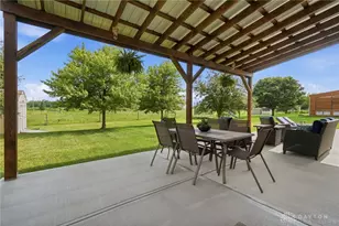 1935 Springwood Dr, Piqua, OH 45356 - Photo 75