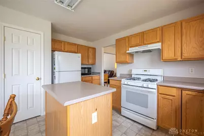 6643 Morrell Drive, Huber Heights, OH 45424 - Photo 9