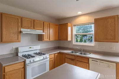 6643 Morrell Drive, Huber Heights, OH 45424 - Photo 11