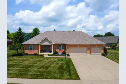 801 Hawk Avenue, Tipp City, OH 45371 - Photo 3