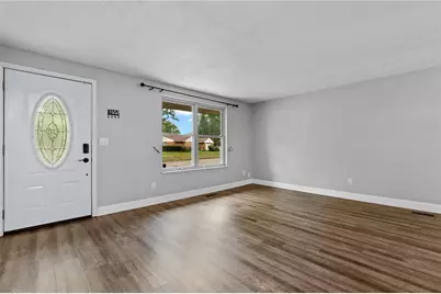 5469 Woodgate Drive, Huber Heights, OH 45424 - Photo 11