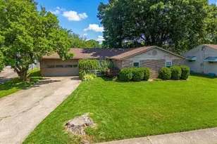 303 West Pl, Trenton, OH 45067 - Photo 3