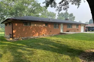2147 Oxmoor Dr, Beavercreek, OH 45431 - Photo 3