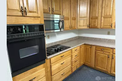 2147 Oxmoor Drive, Beavercreek, OH 45431 - Photo 5