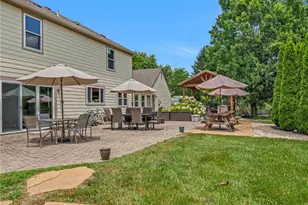 9320 Streamview Ct, Washington Twp, OH 45458 - Photo 7