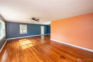 6123 Shady Oak St, Huber Heights, OH 45424 - Photo 3