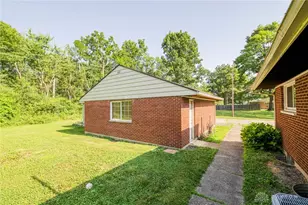 6123 Shady Oak St, Huber Heights, OH 45424 - Photo 29