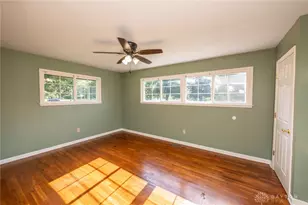 6123 Shady Oak St, Huber Heights, OH 45424 - Photo 15