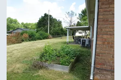 7001 Charing Court, Huber Heights, OH 45424 - Photo 3